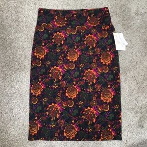 NEW ⭐️ LuLaRoe Cassie S - NWT